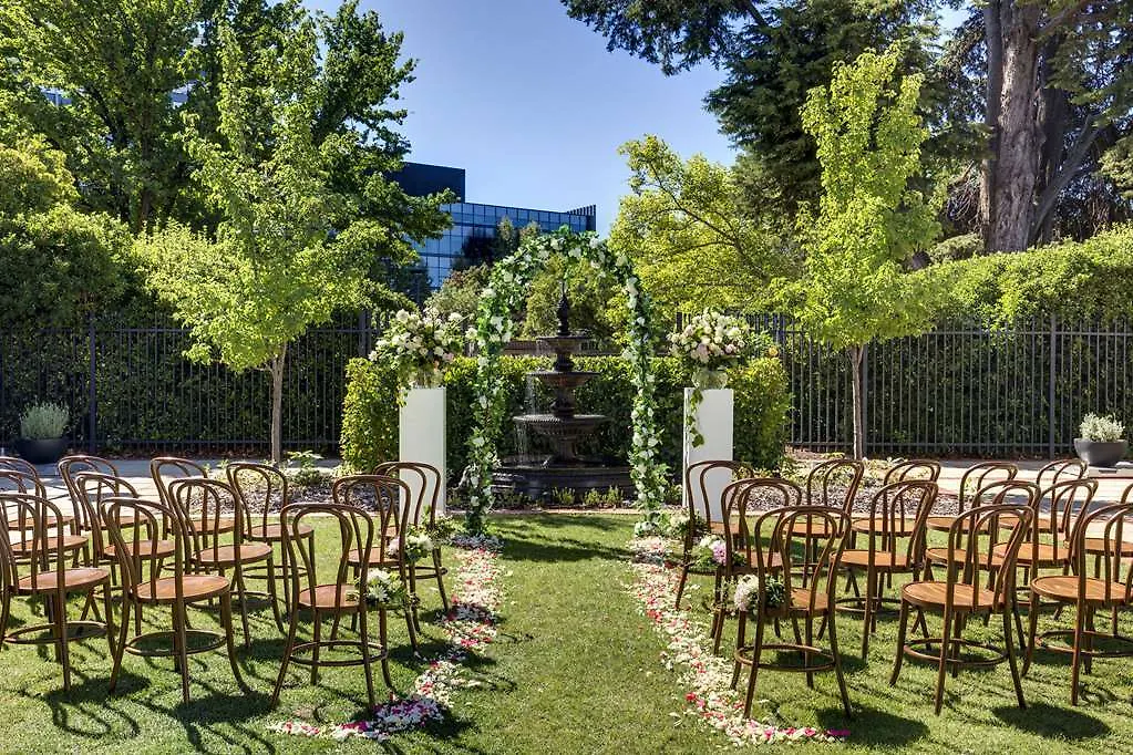 Hotel Kurrajong Canberra Australia