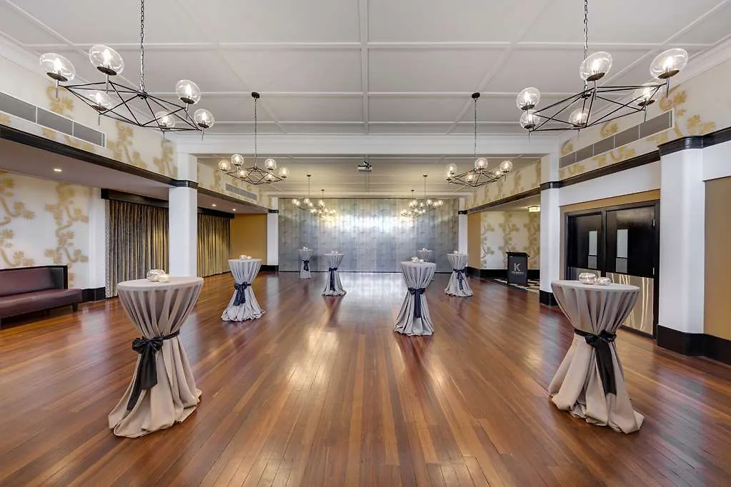 ****  Hotel Kurrajong Canberra Australia